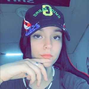 Meet your Posher, Sofia